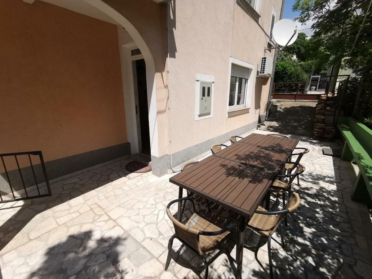 Apartment Bruno Crikvenica Exterior foto